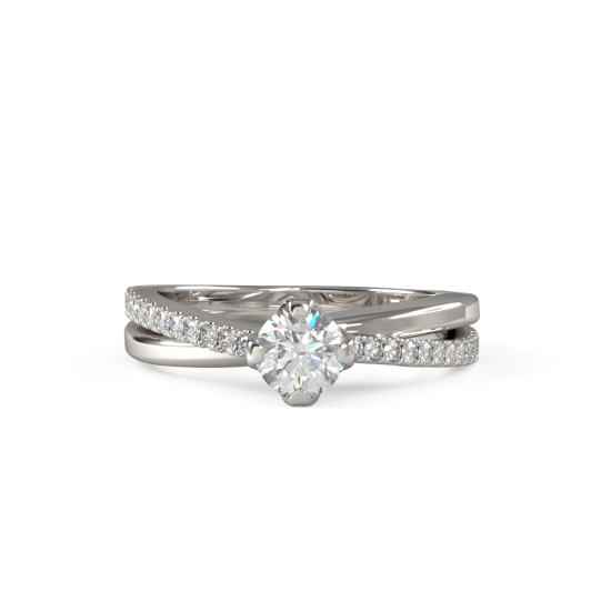 טבעת אירוסין זהב לבן ויהלום סוליטר עם חישוק טבעת מעוצב משובץ יהלומים מבט על