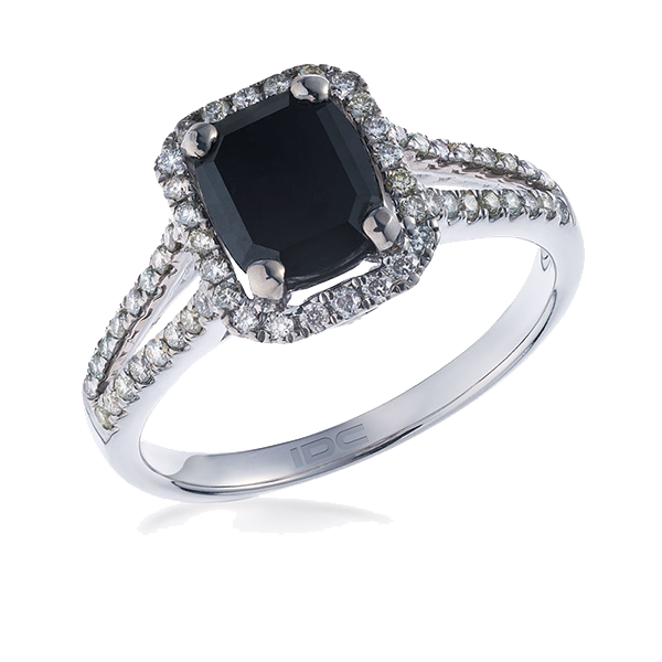 טבעת יהלום שחור מרובע מוקף בשורה של יהלומים לבנים