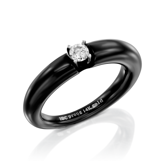 טבעת פלדת אל חלד בצבע שחור משובצת יהלום