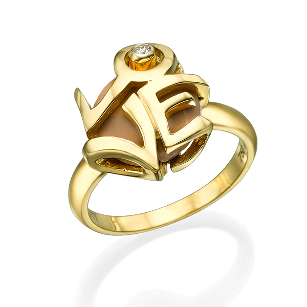 טבעת זהב עם אותיות אהבה ויהלום משובצים על אבן ירושלמית מוריה