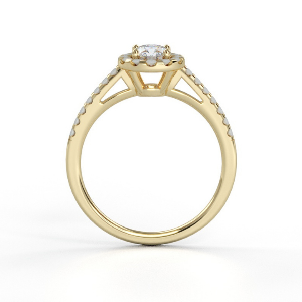 טבעת אירוסין בזהב ויהלומים יהלום מרכזי מוקף הילה של יהלומים עם יהלומים על מחצית החישוק