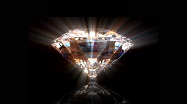 יהלום מנצנץ