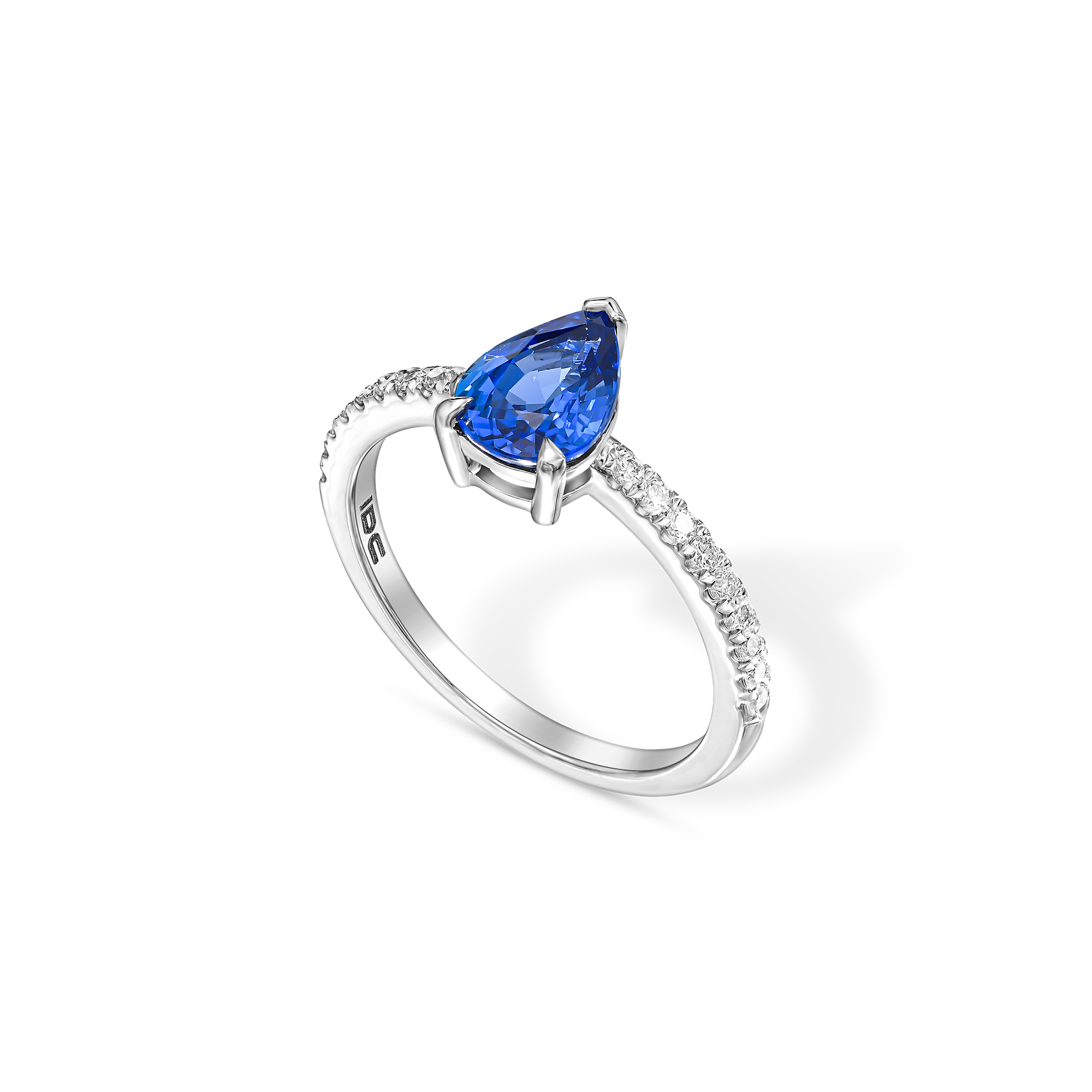 “Royal Blue” טבעת מזהב לבן עם ספיר